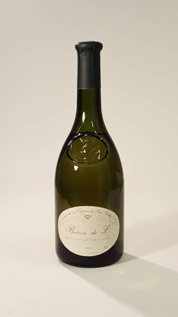 6 Flaschen 1985 Baron de Ladoucette Pouilly -Fumy, Baron de L, je ca. 75 cl, Abstand zwischen Kapseln und Wein: ca. 5 cm, unverkostet, alle in ...