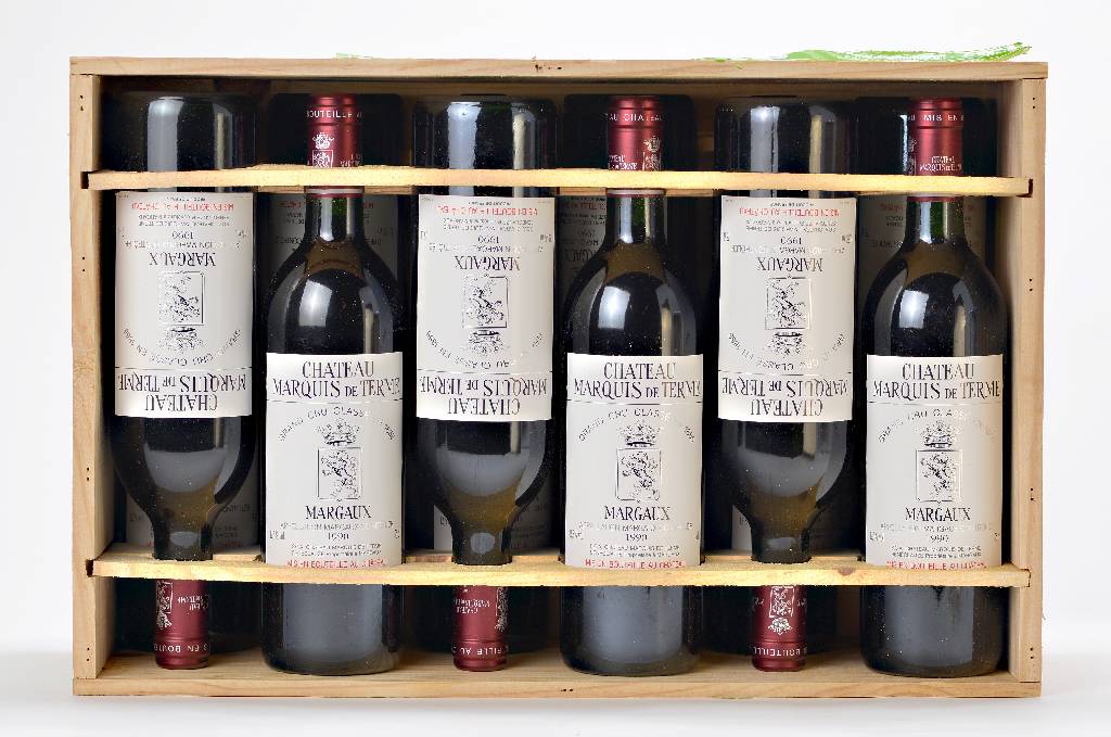 12 Flaschen 1990 Chateau Marquis de Terme, Margaux, Grand Cru Classe, je ca. 75 cl, 12,5 % Vol., Füllstände: je ca. high hill, unverkostet, sehr ...