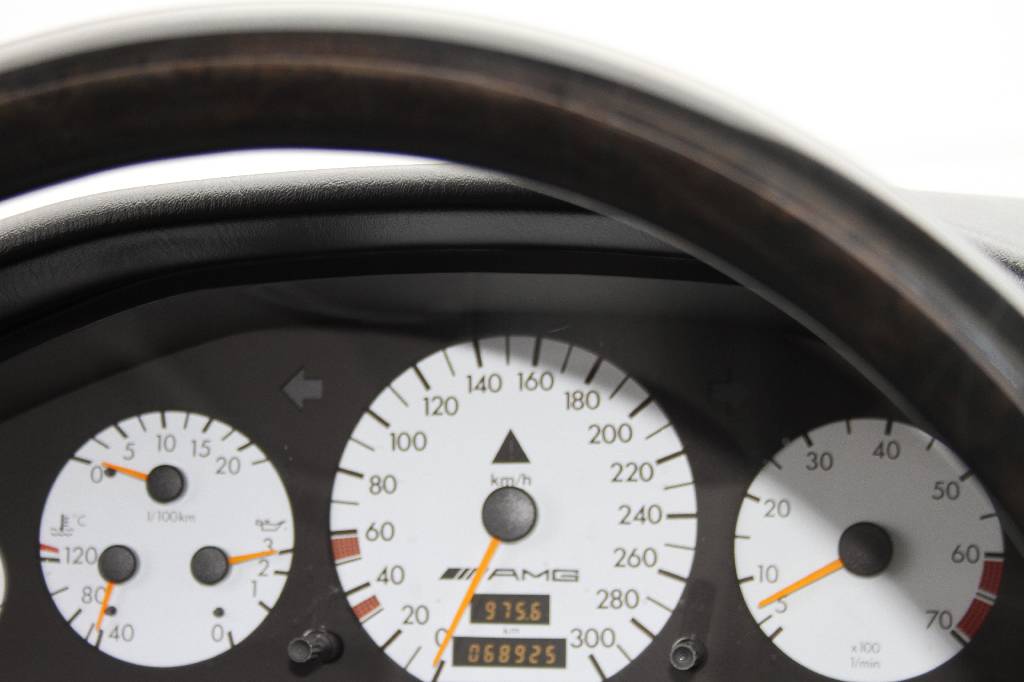 Detail i: Mercedes-Benz S 600 W140, Fahrgestellnummer: WDB1400571A348570, EZ 12.1997, 1. Hand in Deutschland, Laufleistung ca. 69.000 km abgelesen, HU 05.2018, ...