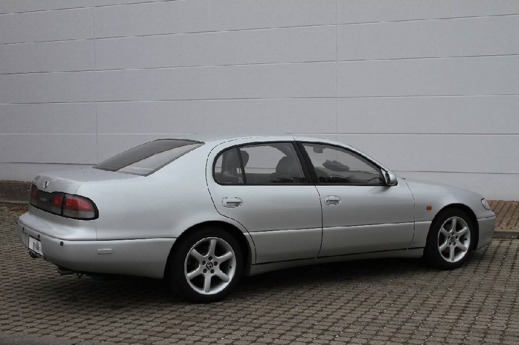 Detail e: Lexus GS 300, Fahrgestellnummer: JT153JSE700129254, EZ 02/1997, 2. Hand, Laufleistung ca. 154.000 km abgelesen, HU 08/2017, 156 kW/ 212 PS, ...