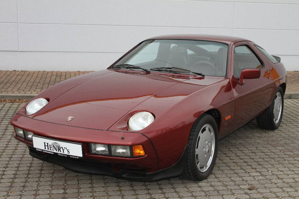 Porsche 928 S Coupé, Fahrgestellnummer: WPOZZZ92ZFS840588, EZ 11/1984, 1. Hand, Laufleistung ca. 44.000 km, HU 09/2017, H-Zulassung, 228 kW/ 310 PS, ...
