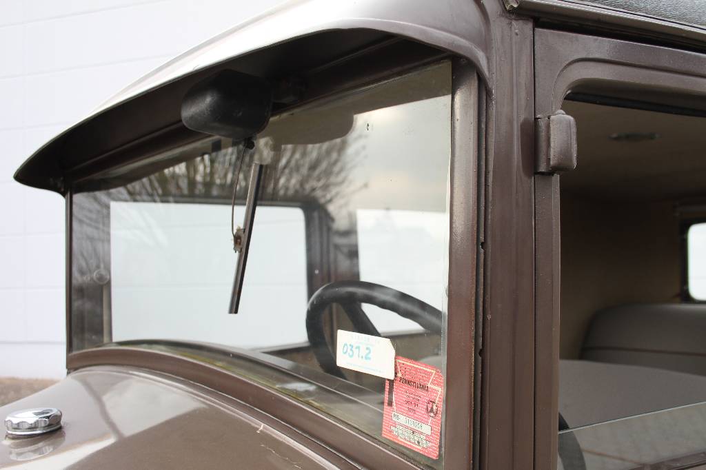 Detail i: Ford A, Fahrgestellnummer: SF4055PA, BJ 1929, 21 kW/ 29 PS, 4-Zylinder, Schaltgetriebe, grau, beige, Unbedenklichkeitsbescheinigung für die ...