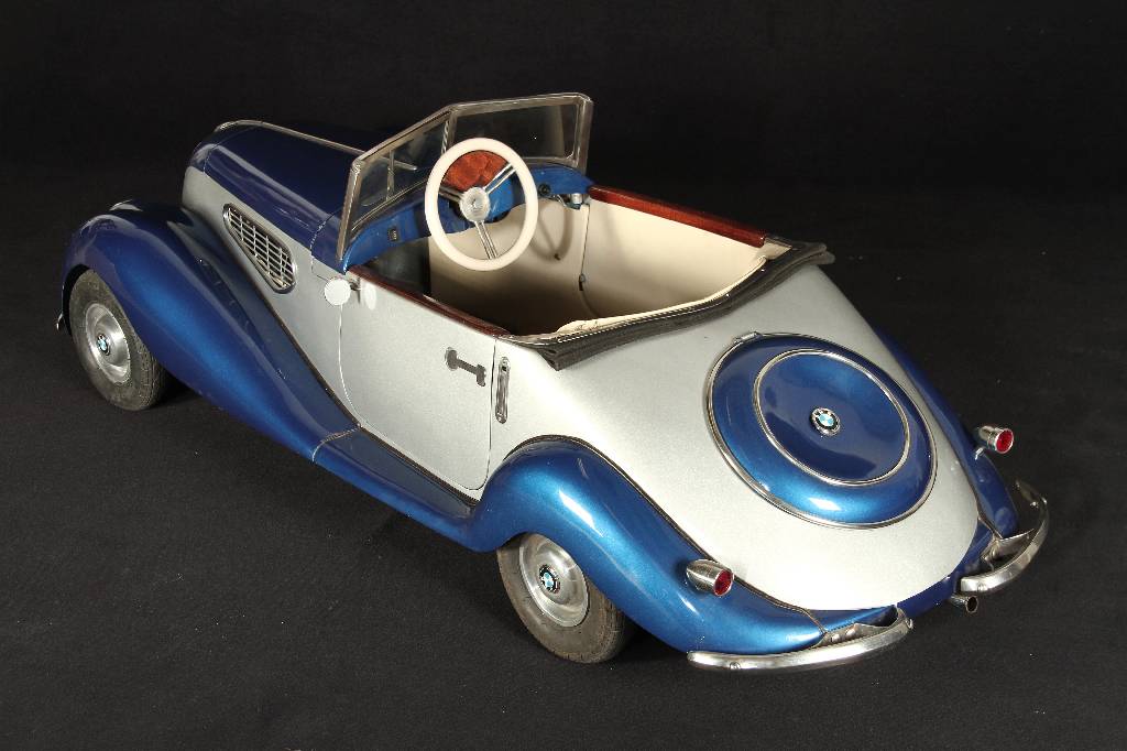 Detail b: BMW 327 Kinderauto, 1-Zylinder, blau/silber, von 2014-2016 handgefertigtes Kinderauto, absolutes Einzelstück