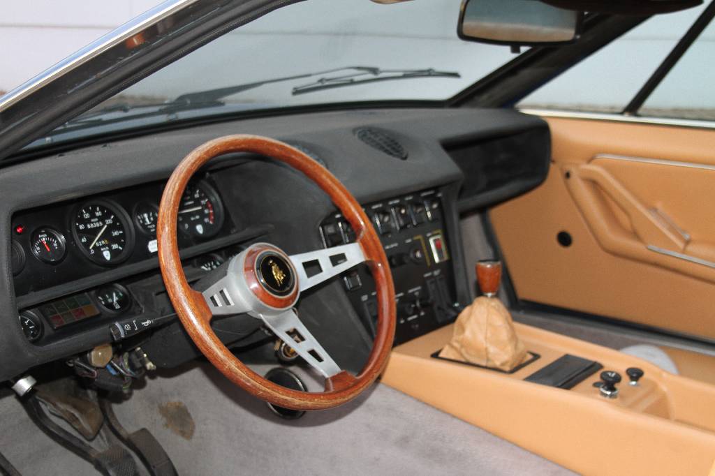 Detail c: Lamborghini Jarama S400GT, Fahrgestellnummer : 10472, EZ 07/1973, 2. Hand in Deutschland, Laufleistung ca. 68.365 km abgelesen, HU 08/2018, ...
