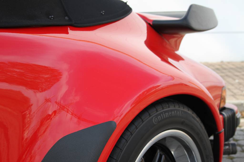 Detail e: Porsche 930 Turbo Cabriolet, Fahrgestellnummer: WP0ZZZ93ZJS070217, EZ 06/1988, Laufleistung ca. 56.692 km abgelesen, 210 kW/ 282 PS, 6-Zylinder, 4- ...