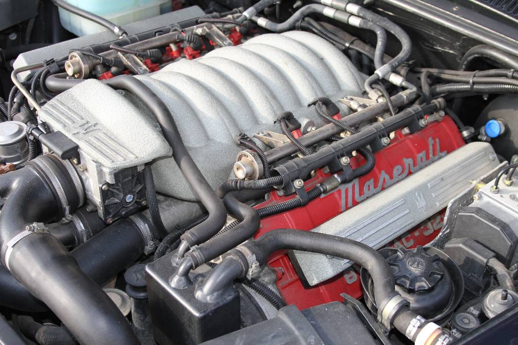 Detail c: Maserati 3200 GT Coupé, Fahrgestellnummer:ZAMAA38A000003971, EZ 06/2001, 1.Hand, Laufleistung ca. 25.710 km, HU 06/2017, 271 kW/ 369 PS, 8-Zylinder, ...