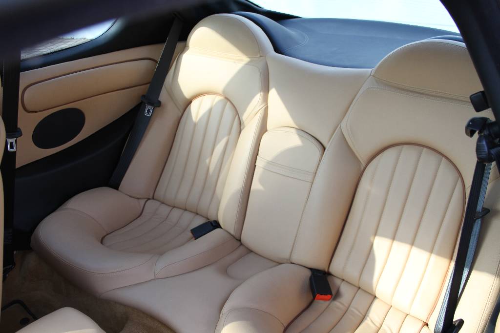 Detail d: Maserati 3200 GT Coupé, Fahrgestellnummer:ZAMAA38A000003971, EZ 06/2001, 1.Hand, Laufleistung ca. 25.710 km, HU 06/2017, 271 kW/ 369 PS, 8-Zylinder, ...