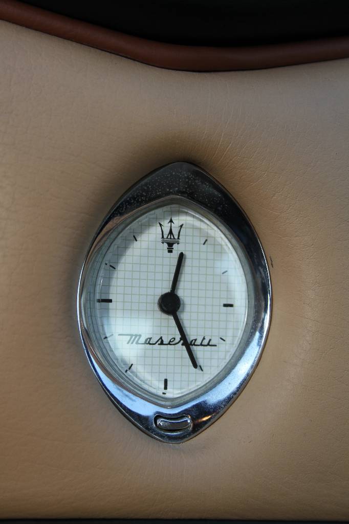 Detail e: Maserati 3200 GT Coupé, Fahrgestellnummer:ZAMAA38A000003971, EZ 06/2001, 1.Hand, Laufleistung ca. 25.710 km, HU 06/2017, 271 kW/ 369 PS, 8-Zylinder, ...
