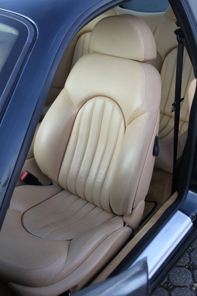 Detail h: Maserati 3200 GT Coupé, Fahrgestellnummer:ZAMAA38A000003971, EZ 06/2001, 1.Hand, Laufleistung ca. 25.710 km, HU 06/2017, 271 kW/ 369 PS, 8-Zylinder, ...