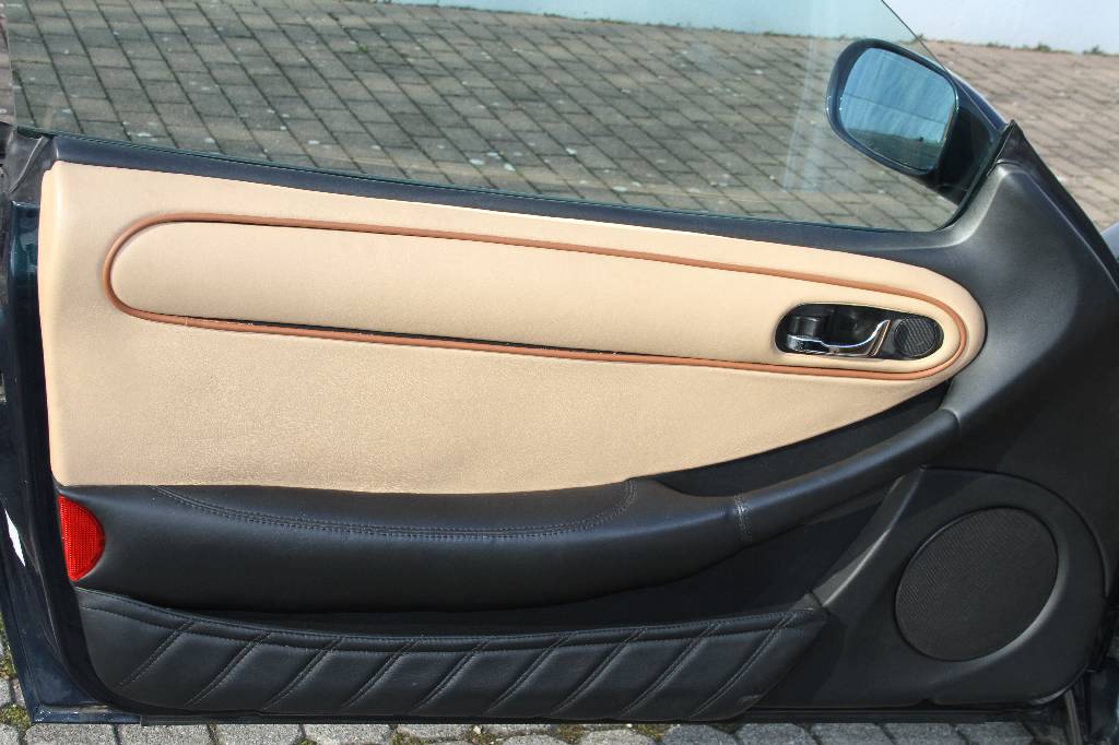 Detail i: Maserati 3200 GT Coupé, Fahrgestellnummer:ZAMAA38A000003971, EZ 06/2001, 1.Hand, Laufleistung ca. 25.710 km, HU 06/2017, 271 kW/ 369 PS, 8-Zylinder, ...