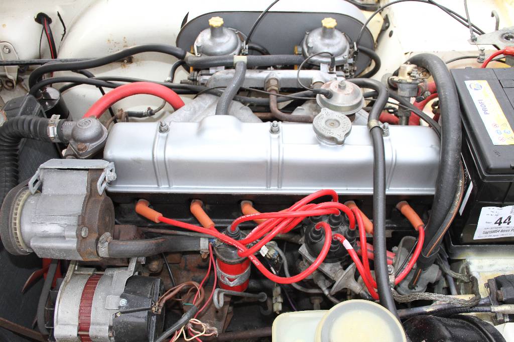 Detail d: Triumph TR6 Roadster, Fahrgestellnummer: CF57671U, EZ 07/1976, Laufleistung ca. 99326 miles abgelesen, H-zulassungsfähig, 78 kW/ 106 PS, 6-Zylinder, ...