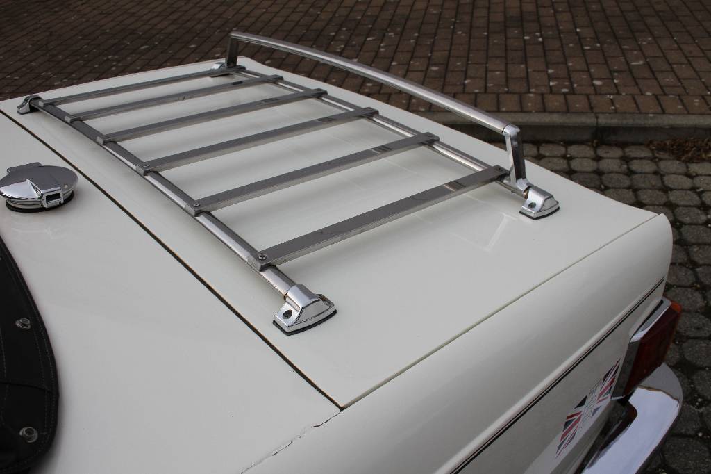 Detail f: Triumph TR6 Roadster, Fahrgestellnummer: CF57671U, EZ 07/1976, Laufleistung ca. 99326 miles abgelesen, H-zulassungsfähig, 78 kW/ 106 PS, 6-Zylinder, ...