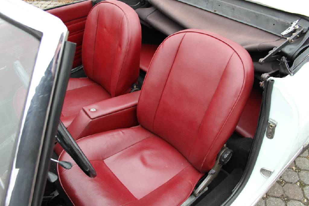 Detail c: Fiat 1500 Cabriolet, Fahrgestellnummer: 118H027517, EZ 12/1963, Laufleistung ca. 7.178 km abgelesen, H-zulassungsfähig, 55 kW/ 75 PS, 4-Zylinder, ...