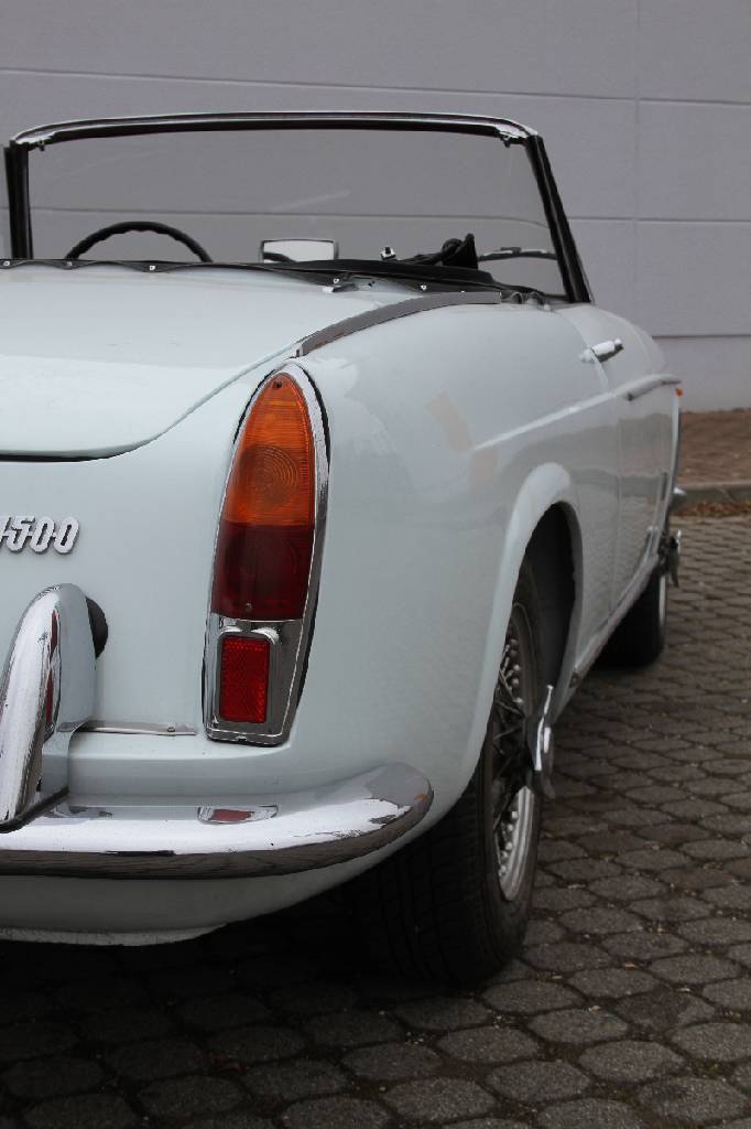 Detail g: Fiat 1500 Cabriolet, Fahrgestellnummer: 118H027517, EZ 12/1963, Laufleistung ca. 7.178 km abgelesen, H-zulassungsfähig, 55 kW/ 75 PS, 4-Zylinder, ...