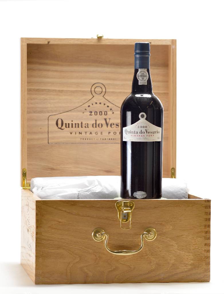 6 Flaschen 2000 Symington's Quinta do Vesuvio Vintage Port, je ca. 75 cl, 20% Vol., Füllstände: je ca. into neck, unverkostet, sehr gute ...