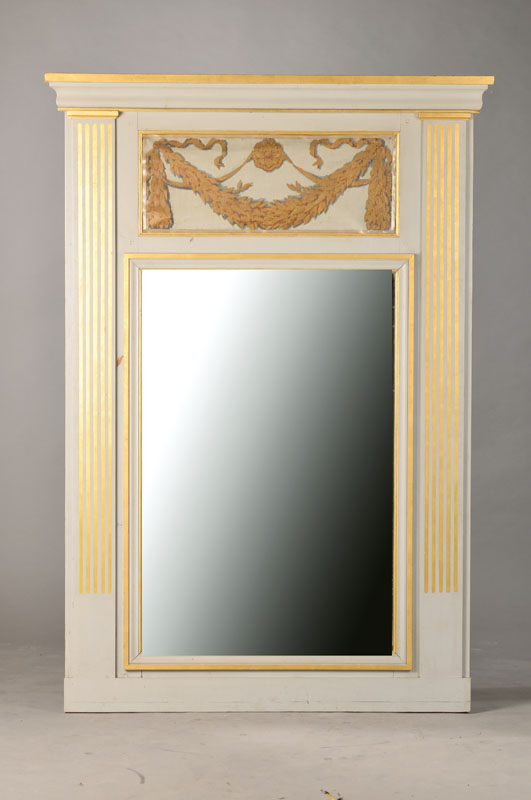 Trumeau, Frankreich, um 1770-1800, Eicherahmen, polychrom gefaßt, diese Fassung st. aufgefrischt, Ölbild mit Girlande wohl sek., ca. 165x118 cm
