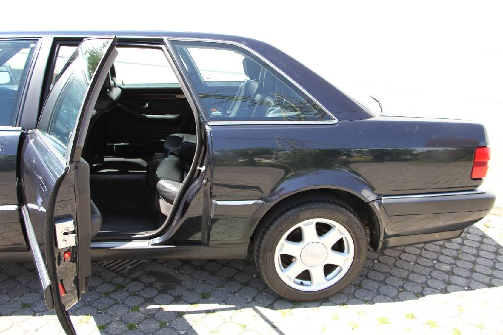 Detail g: Audi V8 Lang, Fahrgestellnummer: WAUZZZ4CZMG000112, EZ 06/1991, 3. Hand, Laufleistung ca. 86.814 km abgelesen, 206 kW/ 280PS, 8-Zylinder, ...