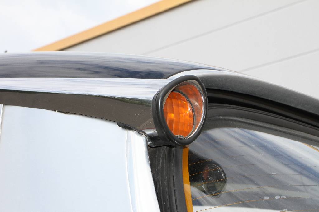 Detail e: Citroen DS 20, EZ 01.1974, Fahrgestellnummer: DSFD05FD9382, Laufleistung ca. 45.905 km abgelesen, 76 kW/ 103 PS, H-zulassungsfähig, 4-Zylinder, ...