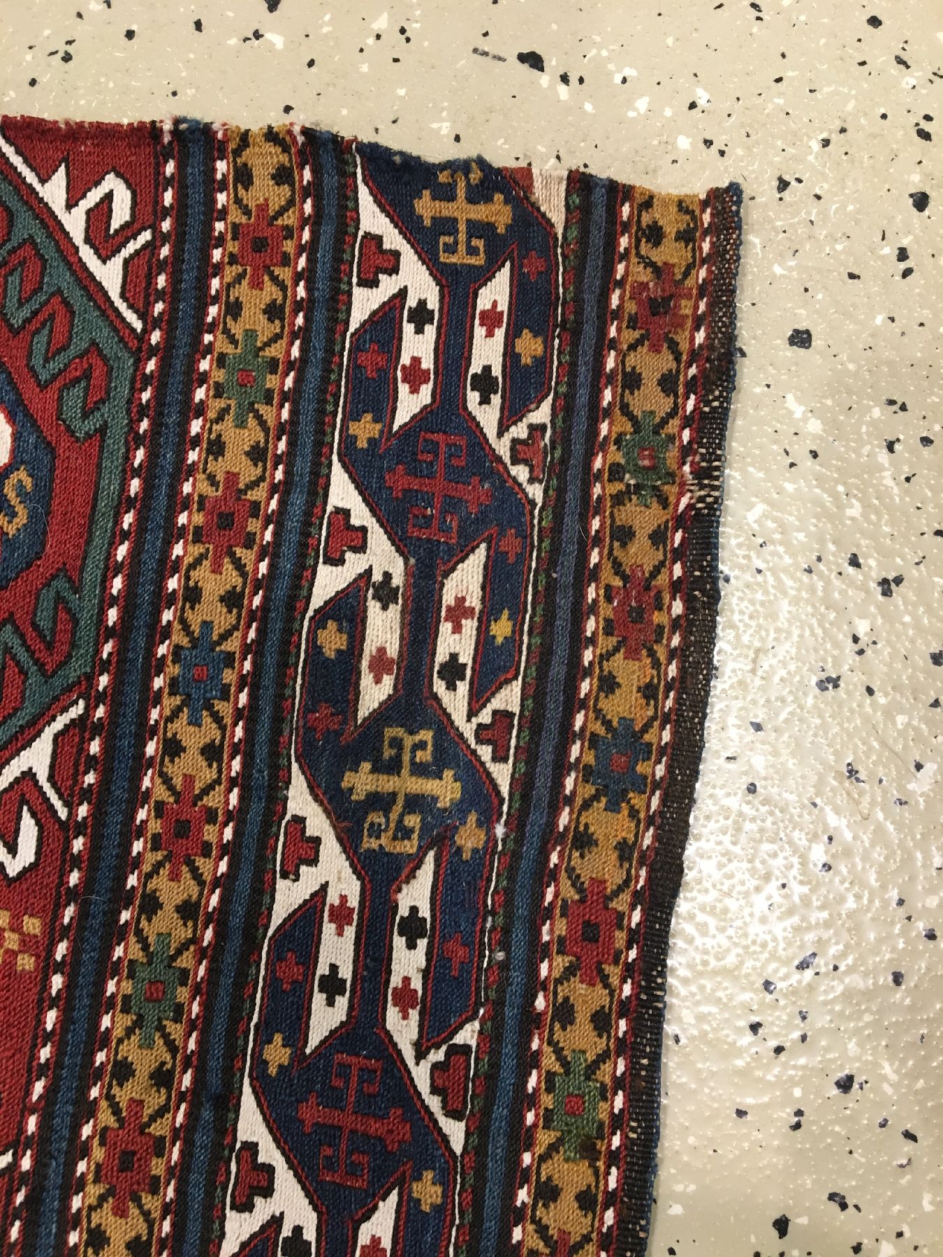 Detail d: Feine Schahsavan-Sumakh "Mafrasch-Seite" antik, Nordwestpersien, 19.Jhd., Wolle mit weißen Baumwoll-Highlights gewebt auf Wolle. Feines ...