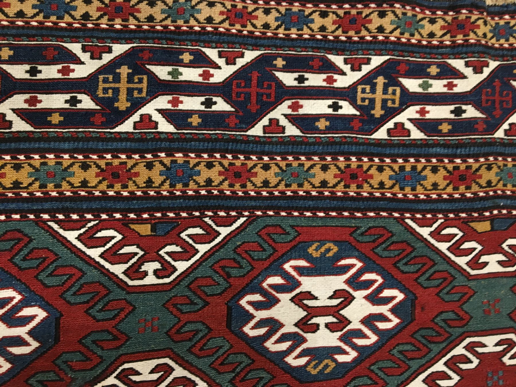 Detail f: Feine Schahsavan-Sumakh "Mafrasch-Seite" antik, Nordwestpersien, 19.Jhd., Wolle mit weißen Baumwoll-Highlights gewebt auf Wolle. Feines ...