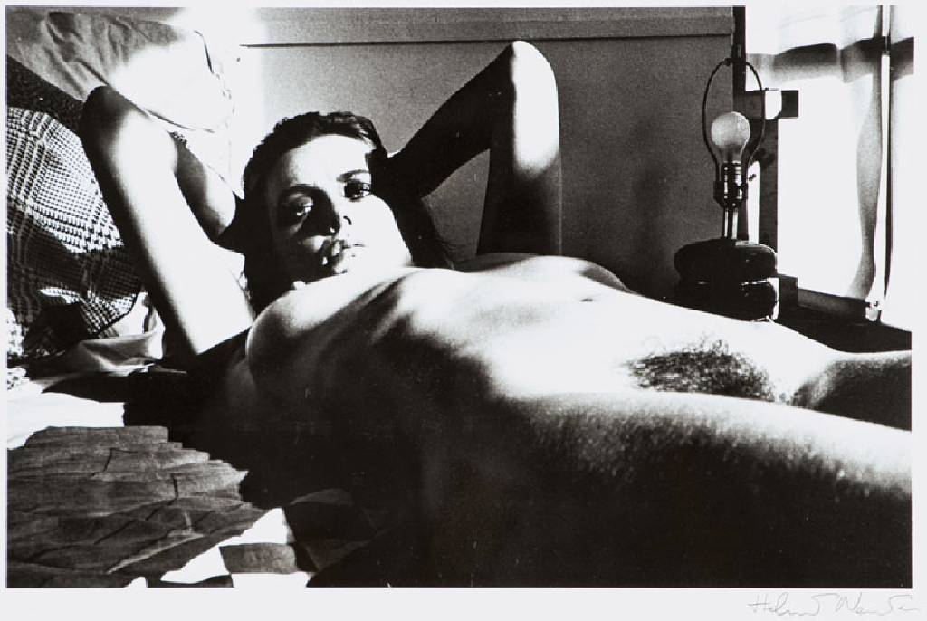 Helmut Newton, 1920-2004, Fiona, Foto- Lithographie, 1976, sign., ca. 38x26 cm, unterGlas gerahmt