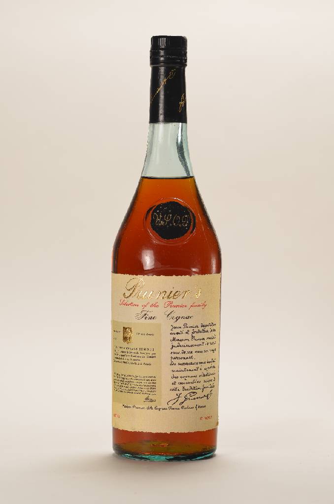 1 Flasche Prumier's VSOP Fine Cognac, ca. 100 cl, 40 % Vol (80 Proof), Abstand zwischen Kapsel und Cognac: ca. 3,5 cm, unverkostet, Etikett und ...