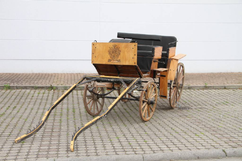 Detail f: Jagdwagen, deutsch, um 1900/10, Einspänner, Wagnerarbeit von guter Qualität, Gestell Eisen, doppelte Plattfederung, original Bremsen intakt, ...