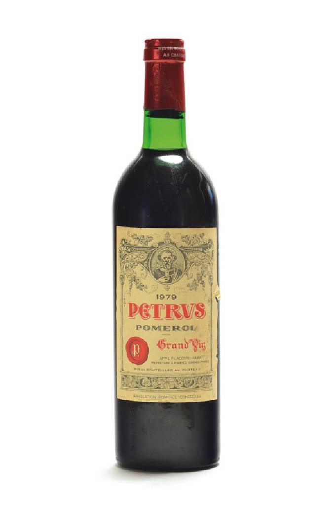 1 Flasche 1979 Petrus Pomerol, Füllstand: ca. top shoulder, ca. 75 cl, unverkostet, seltenim Angebot, sammelwürdig, Etikett seitlich an einer ...
