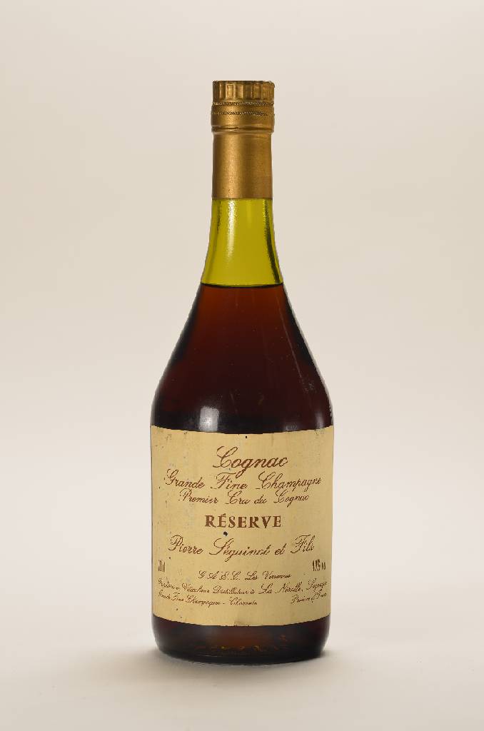 1 Flasche Pierre Seguinot et Fils Reserve Cognac, Premier Cru du Cognac, 40 % Vol., ca. 70 cl, Abstand zwischen Kapsel und Cognac: ca. 3,5 cm, ...