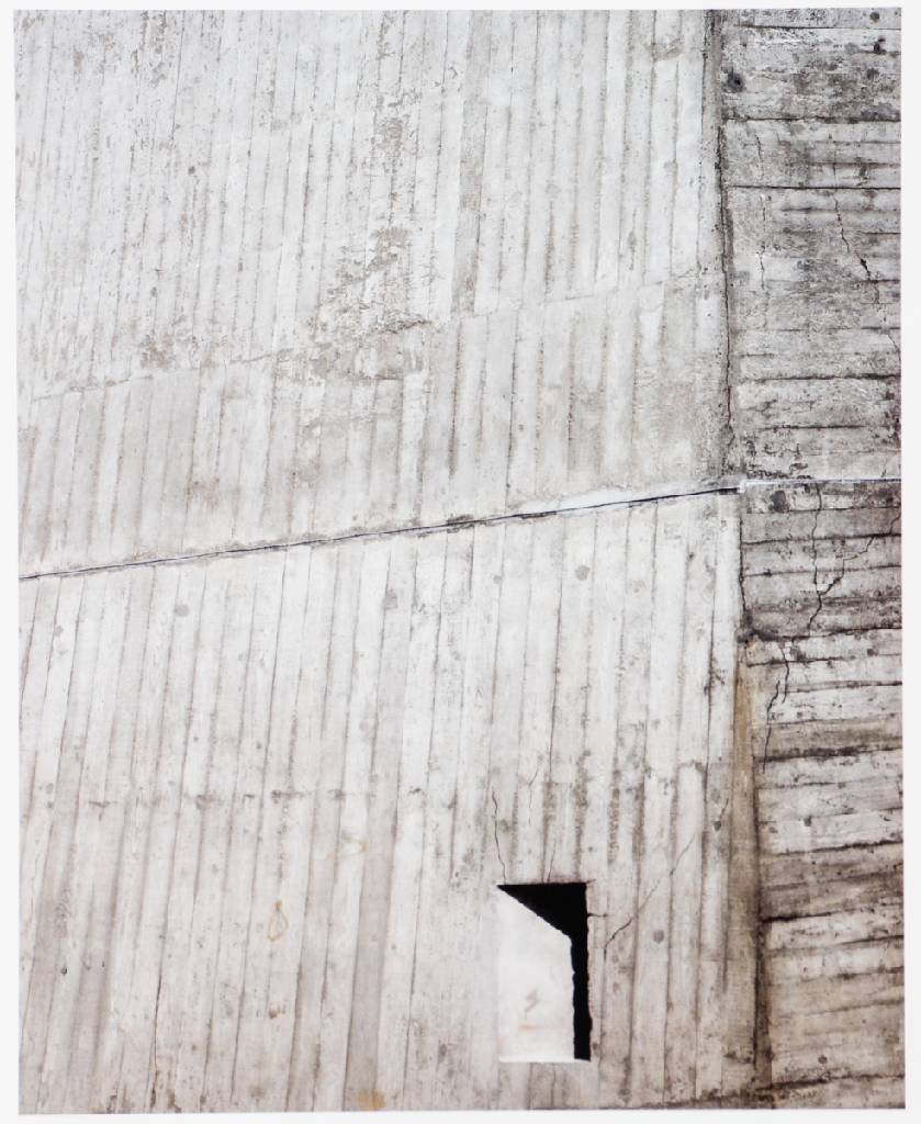 Detail d: Heidi Specker, geb. 1962, Kleine Kirche, Serie aus 6 C-Prints auf Fuji Color, verso sign., dat. 2008, Motiv 30x24 cm