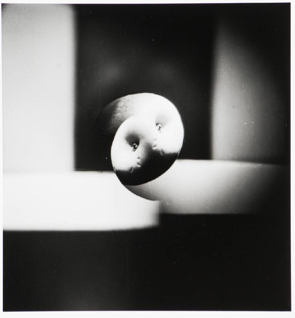 Detail d: Jaroslav Rössler, 1902-1990, Abstrakte Photographie, Mappe mit 6 Fotografien, EditionGriffelkunst 2009, Blattgr. 30x24 cm