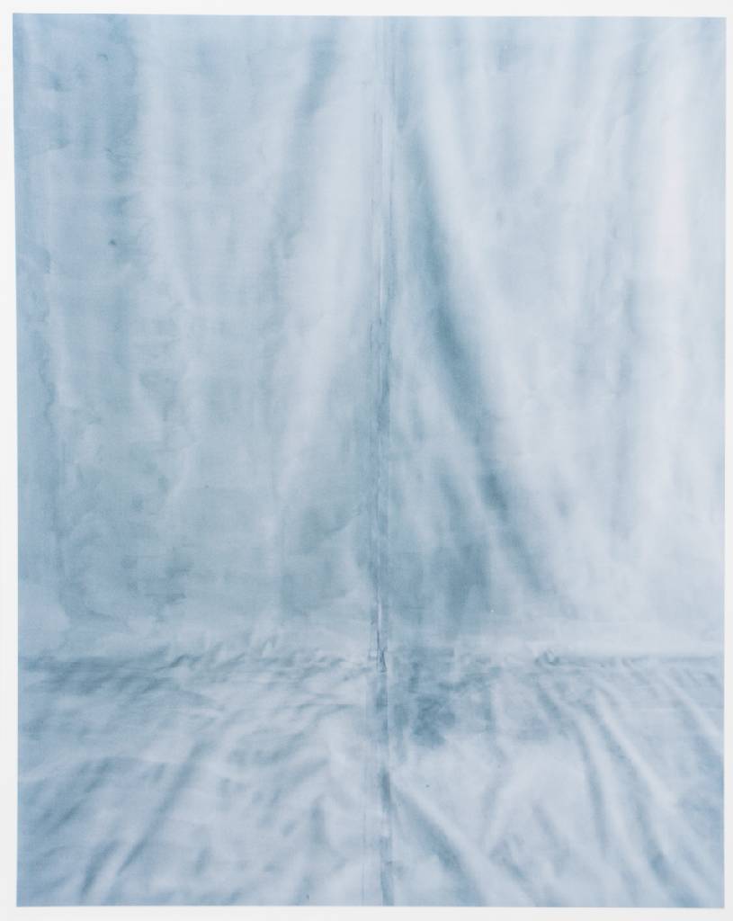 Detail a: Johanna Jaeger, geb. 1985 Heidelberg, Mappe mit 6 Fotografien, je verso sign., Edition Griffelkunst 2012, Blattgr. 30x37 cm