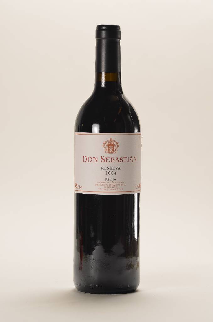 6 Flaschen 2004 Don Sebastian Reserva, Rioja, 13,5 % Vol., je ca. 75 cl, Füllstände: je ca. into neck, unverkostet, Etiketten teilw. l. besch., ...