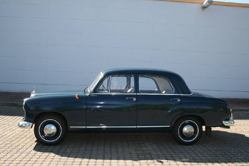 Detail h: Mercedes Benz 190b W 121, Fahrgestellnummer: 12101010014894, EZ 08/1960, Laufleistung ca. 50.562 km abgelesen, HU 10/2017, H-Zulassung, 59kW/ 80 PS, ...