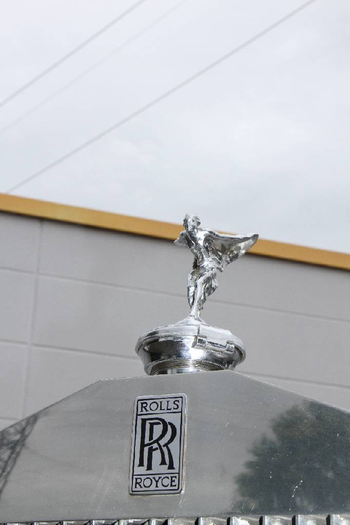 Detail g: Rolls-Royce Silver Dawn Freestone & Webb, Fahrgestellnummer: STH55, BJ 1955, 6-Zylinder, Automatikgetriebe, original Farbe dunkelblau, innen creme ...