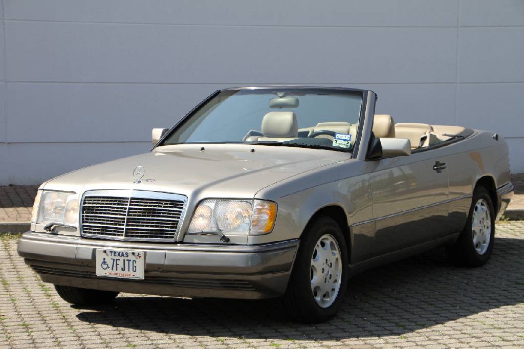 Mercedes-Benz CE 320 W124, Fahrgestellnummer: WDBEA66E2SC281811, EZ 02/1996, aktuell noch US registriert, 2. Hand, Laufleistung ca. 132.827 miles, ...