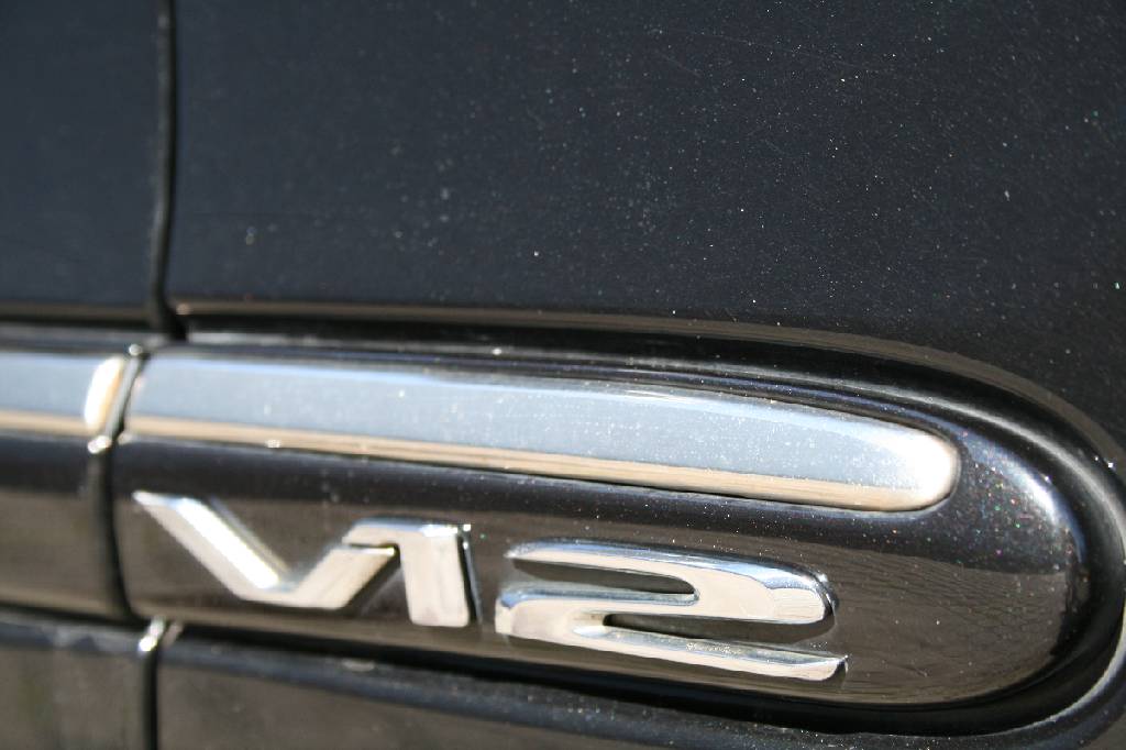 Detail h: Mercedes-Benz S 600 L W220, Fahrgestellnummer: WDB2201761A355310, EZ 03/2003, 2. Hand, Laufleistung ca. 185.000 km, 368 kW/ 500 PS, 12-Zylinder, ...