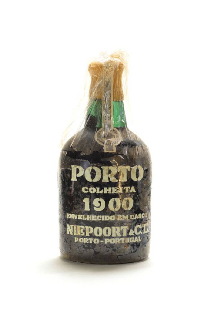 1 Flasche 1900 Niepoort Colheita Port, ca. 70 cl, Füllstand: ca. top shouler, unverkostet, wahrscheinlich in den 1950/1960erJahren abgefüllt, sehr ...