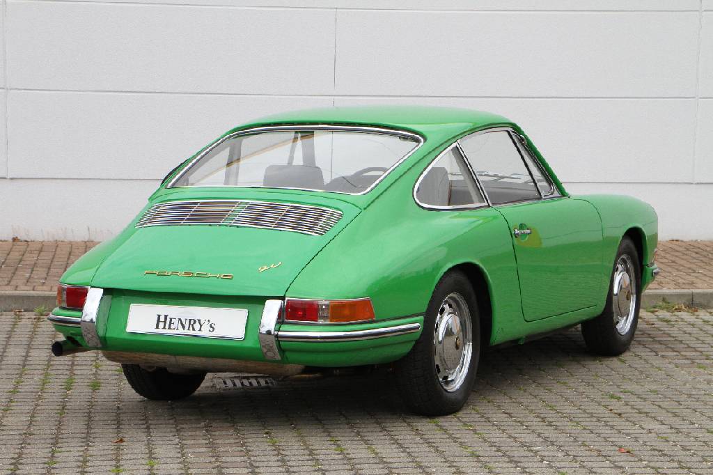 Detail a: 911 Porsche 2.0, BJ 1965, Fahrgestellnummer:302868, Laufleistung ca. 6.189 km abgelesen, H-zulassungsfähig, 95 kW/ 129 PS, 6-Zylinder, 5-Gang ...