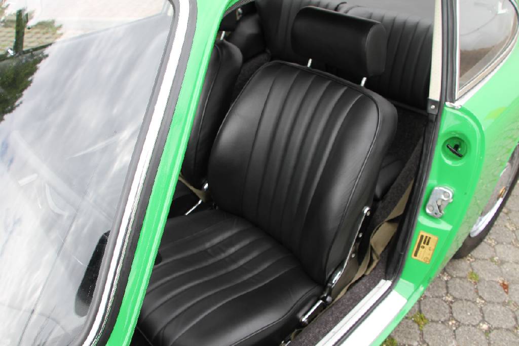 Detail b: 911 Porsche 2.0, BJ 1965, Fahrgestellnummer:302868, Laufleistung ca. 6.189 km abgelesen, H-zulassungsfähig, 95 kW/ 129 PS, 6-Zylinder, 5-Gang ...