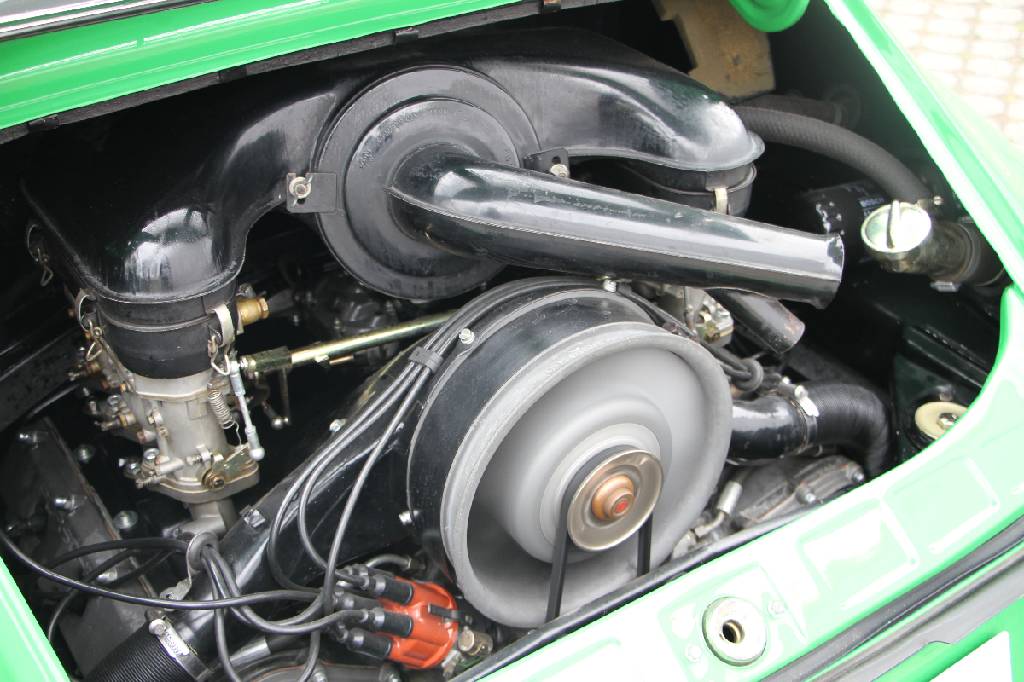 Detail d: 911 Porsche 2.0, BJ 1965, Fahrgestellnummer:302868, Laufleistung ca. 6.189 km abgelesen, H-zulassungsfähig, 95 kW/ 129 PS, 6-Zylinder, 5-Gang ...