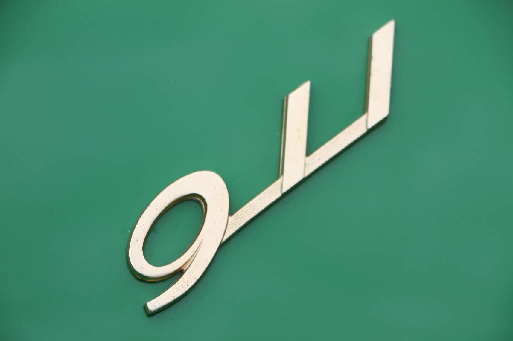 Detail i: 911 Porsche 2.0, BJ 1965, Fahrgestellnummer:302868, Laufleistung ca. 6.189 km abgelesen, H-zulassungsfähig, 95 kW/ 129 PS, 6-Zylinder, 5-Gang ...