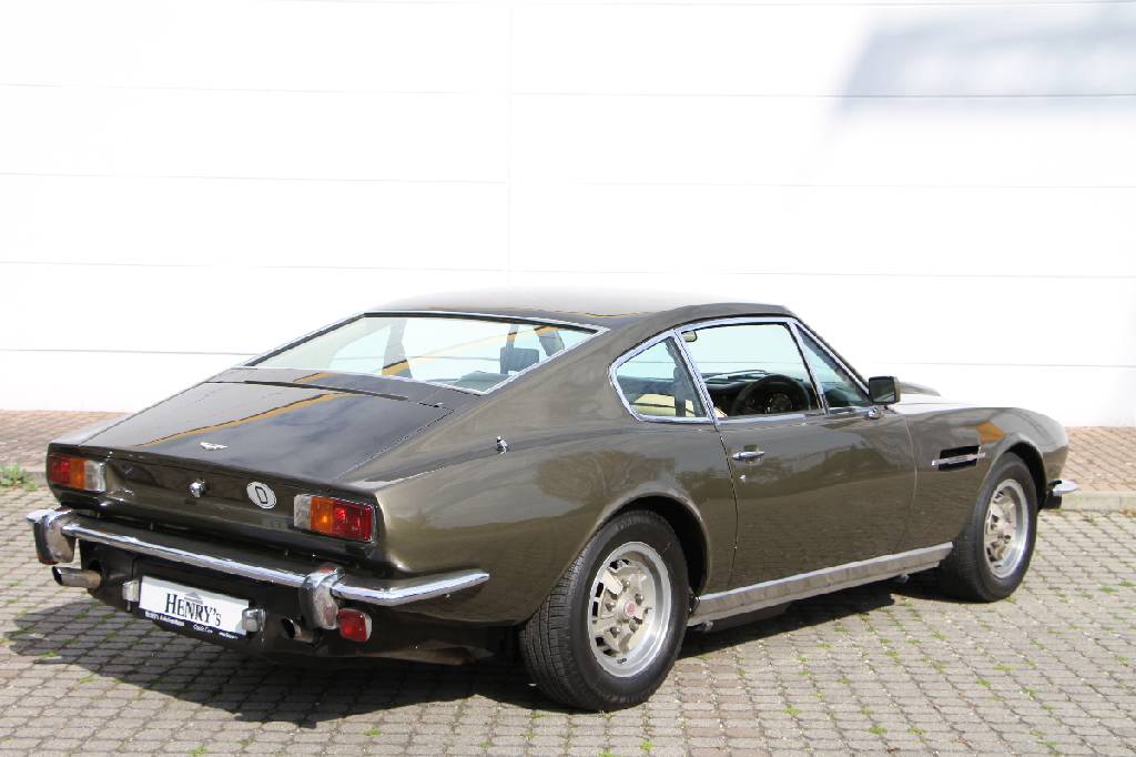 Detail b: Aston Martin V8, Fahrgestellnummer: V812017RCAS, EZ 07/1978, 3. Hand, Laufleistung ca. 52.754 km abgelesen, HU 02/2019, H-Zulassung, 228 kW/ 310PS, ...