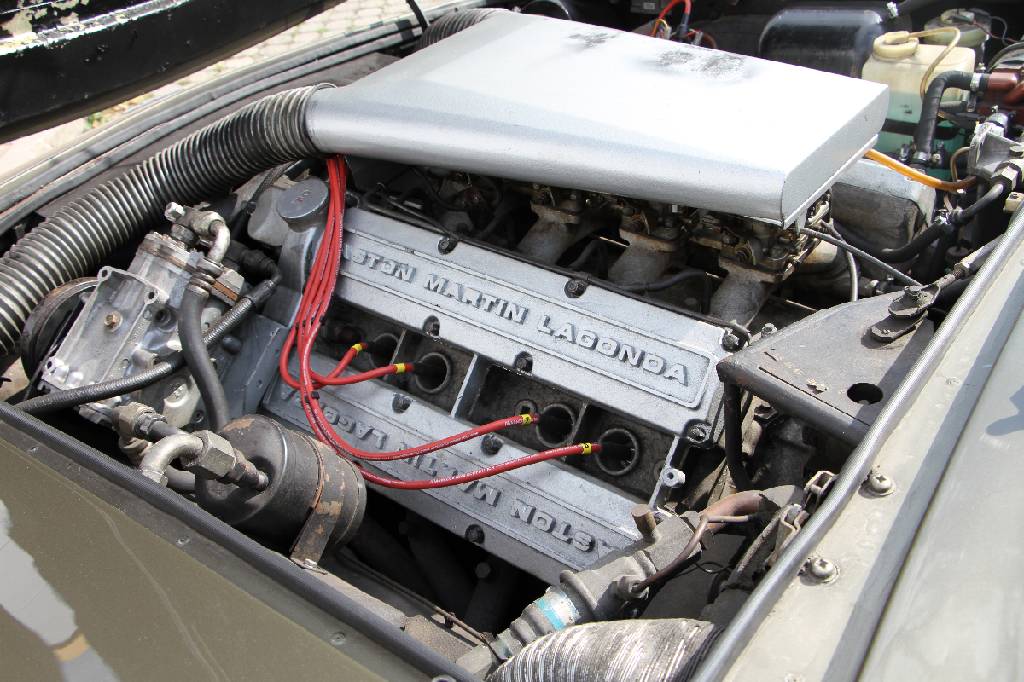 Detail d: Aston Martin V8, Fahrgestellnummer: V812017RCAS, EZ 07/1978, 3. Hand, Laufleistung ca. 52.754 km abgelesen, HU 02/2019, H-Zulassung, 228 kW/ 310PS, ...