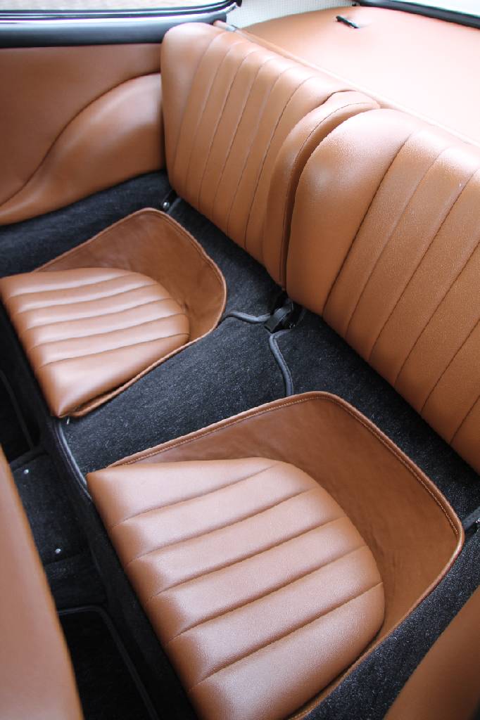 Detail d: Porsche 911 2.0, Fahrgestellnummer: 301307, BJ 1965, Laufleistung ca. 677 miles abgelesen, H-Zulassung, 95 kW/ 129 PS, 6- Zylinder, 5-Gang ...
