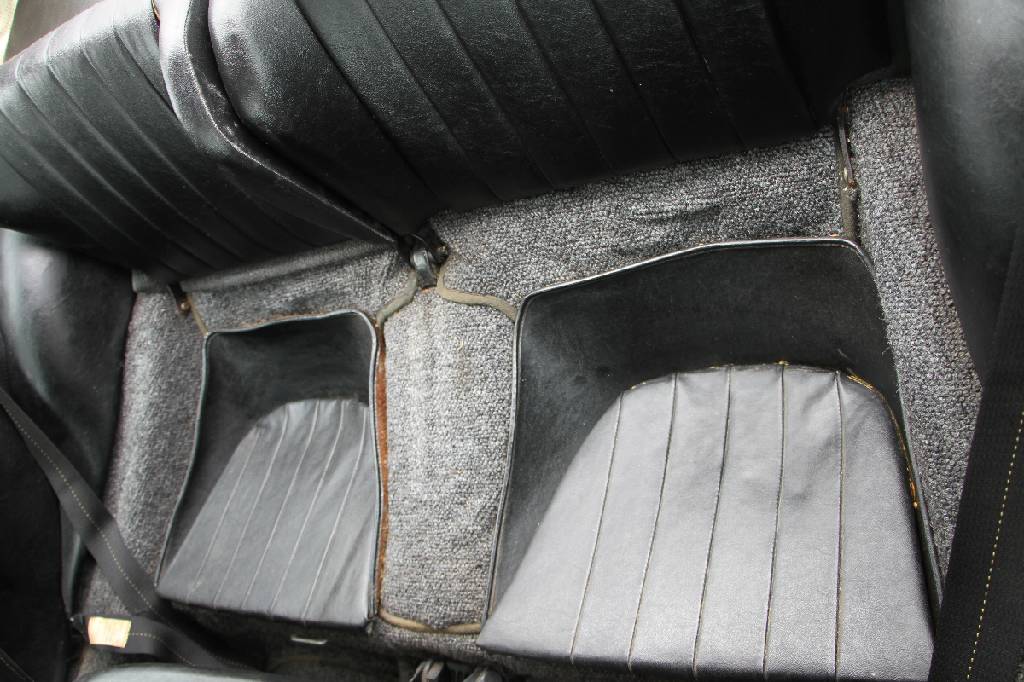 Detail d: Porsche 911 2.0, Fahrgestellnummer: 300292, BJ 1965, Laufleistung ca. 49.300 miles abgelesen, H-zulassungsfähig, 95 kW/ 129 PS, 6-Zylinder, 5-Gang ...