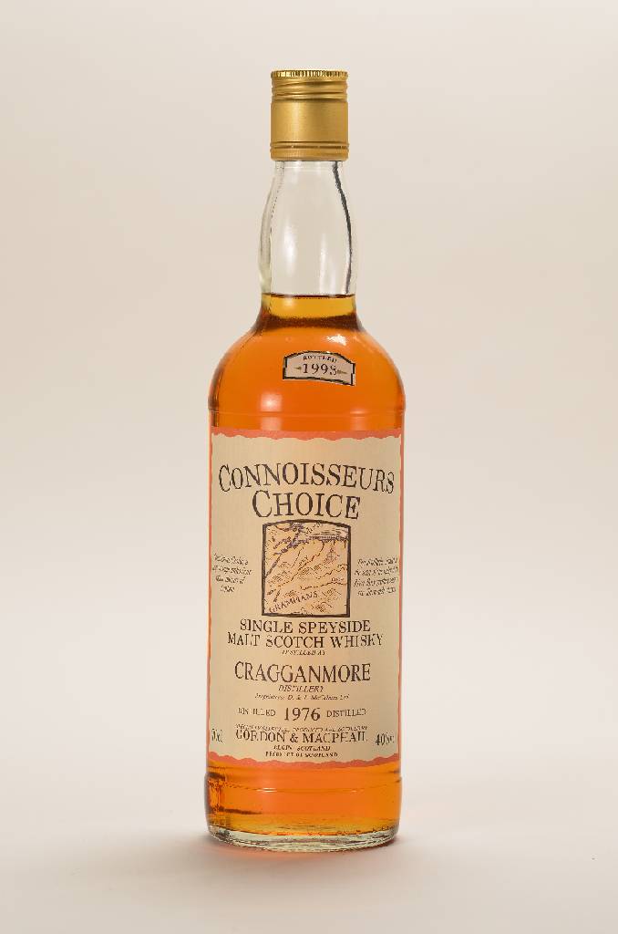 1 Flasche 1976 Cragganmore Connoisseurs Choice, 40 % Vol., ca. 70 cl, Abstand zwischen Kapsel und Whisky ca. 4.4 cm, unverkostet, Etikett in sehr ...