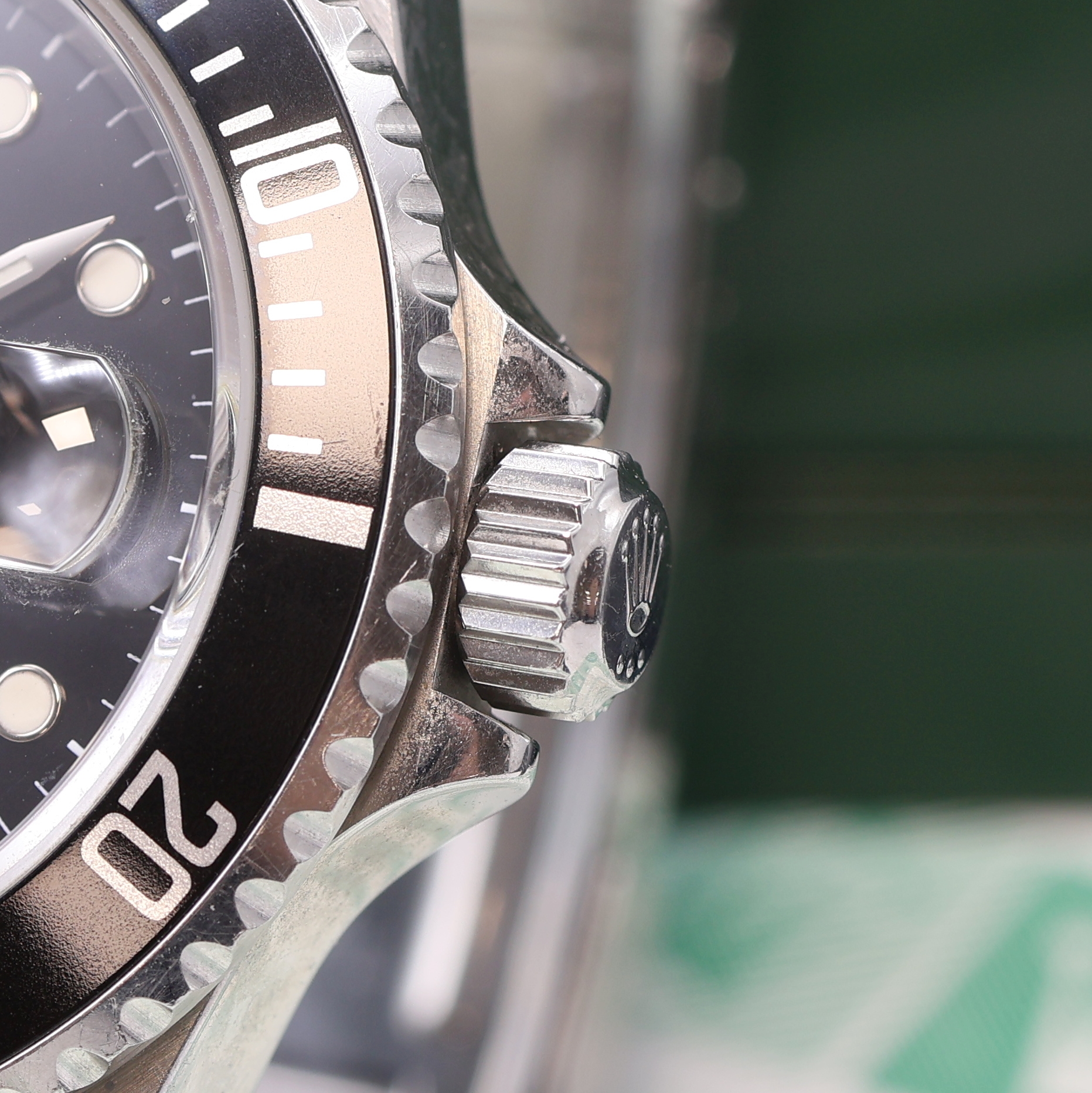 Detail b: ROLEX Herrenarmbanduhr Oyster Perpetual Date Submariner Referenz 16610, Automatik, U- Serie, LC 100, Chronometer der Superlative in Edelstahl inkl. ...