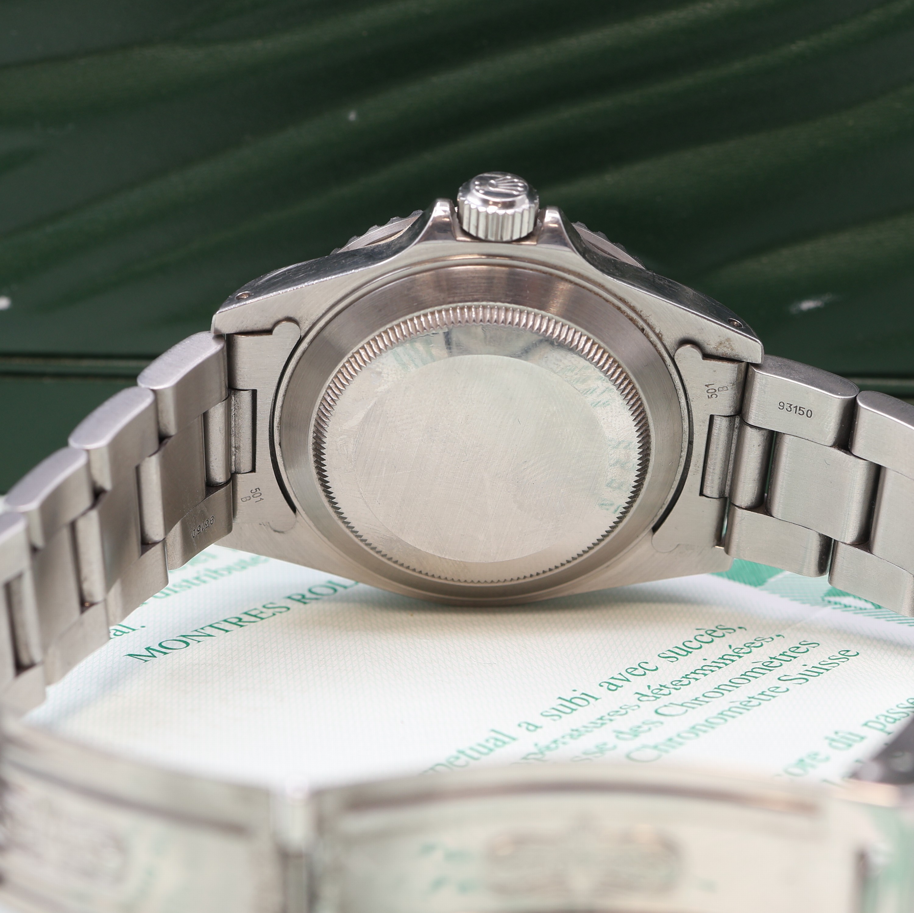 Detail e: ROLEX Herrenarmbanduhr Oyster Perpetual Date Submariner Referenz 16610, Automatik, U- Serie, LC 100, Chronometer der Superlative in Edelstahl inkl. ...