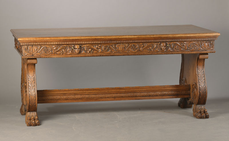 Wangenschreibtisch, wohl Belgien, um 1920/30, Eiche, 2-schübig, umlaufend geschnitzt im Renaissance-Stil, frei stellbar, wenige Gebr.-Sp., ca. ...
